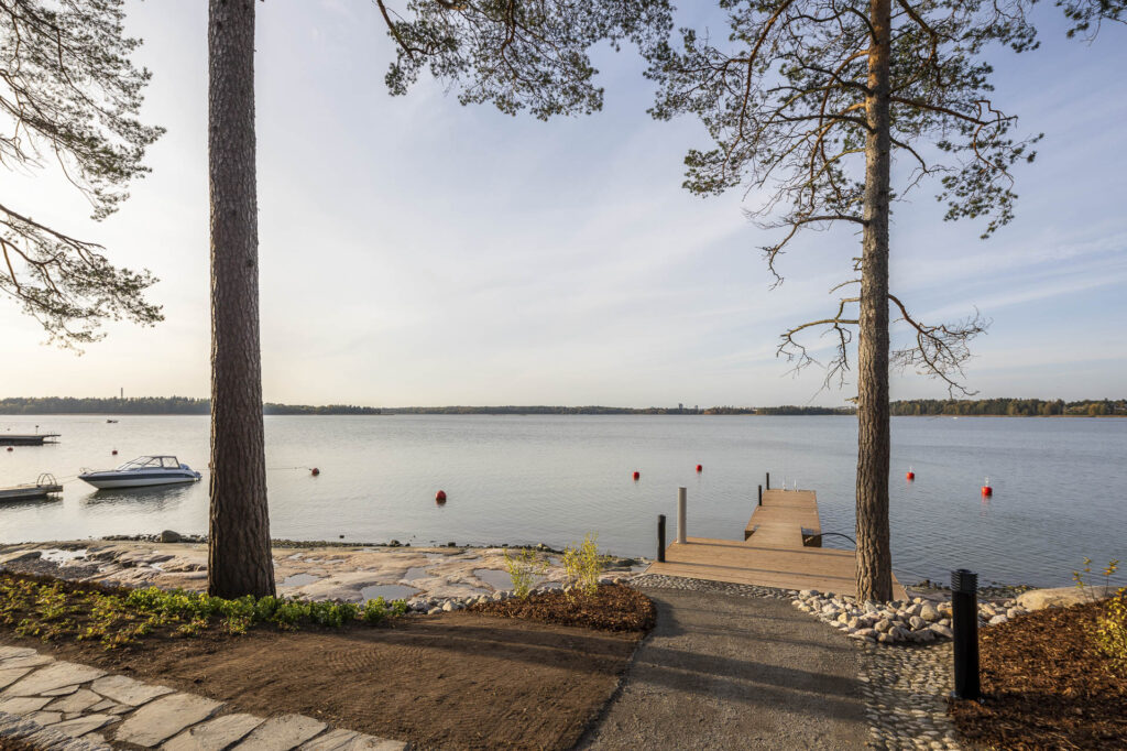 Taloyhtiön pihan viherrakentaminen, Helsinki