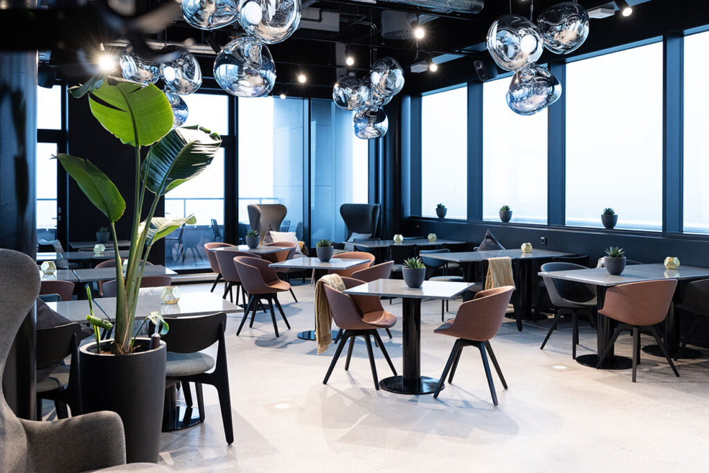 Entti Design vihersisustus Helsinki Unity toimiston viherkasvit