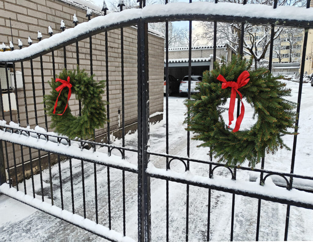 Entti Design kausikasvit talvi joulukranssit vihersisustus vihersuunnittelu yritys viherhuolto puutarhuri