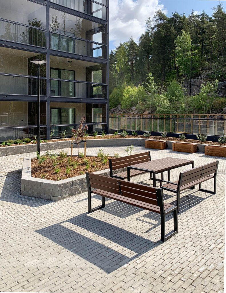 Entti design uudisrakennus pihasuunnittelu, turku viestimies