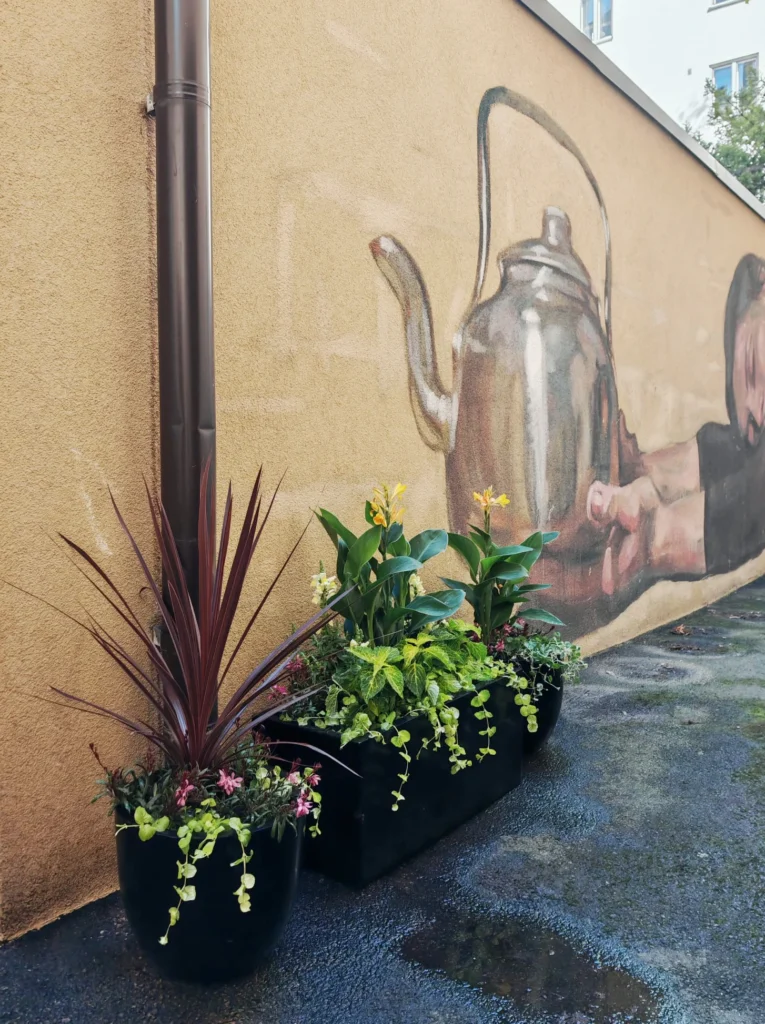 Entti Design kausikasvit vihersisustus vihersuunnittelu yritys viherhuolto puutarhuri