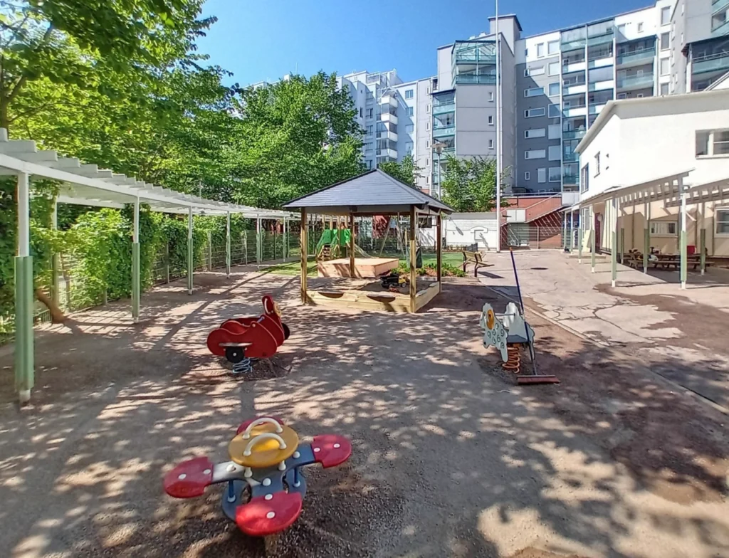 Entti Uusimaa viherrak Kampin päiväkoti pääkuva