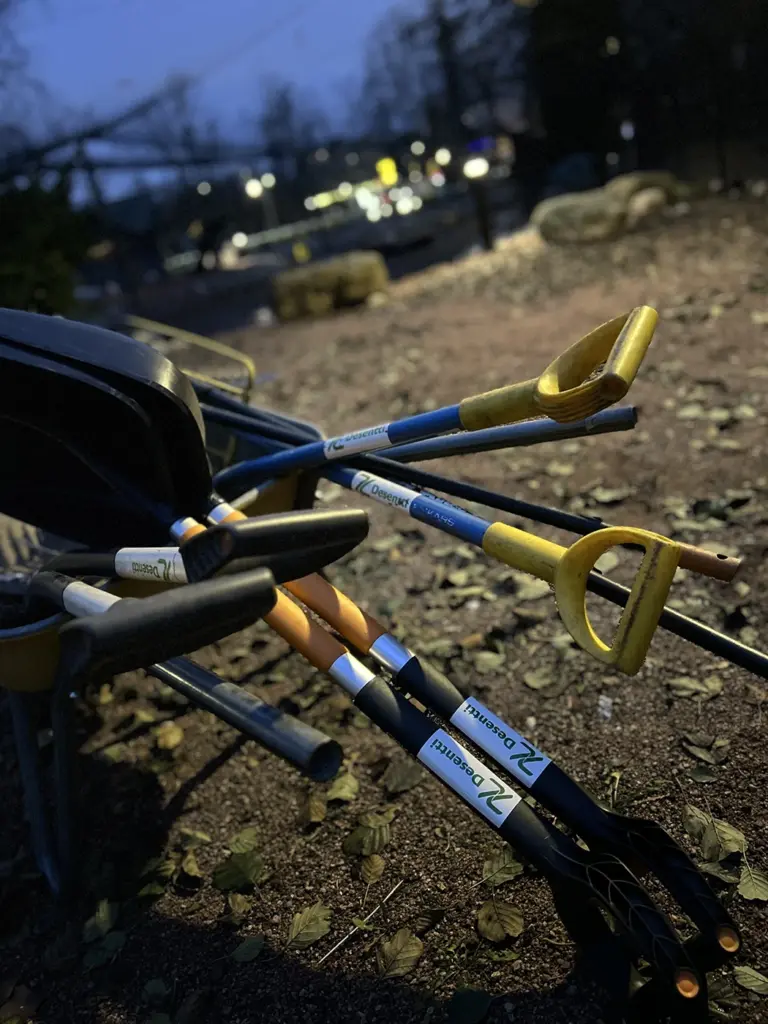 Entti Desentti laura 2023 yö lapiot