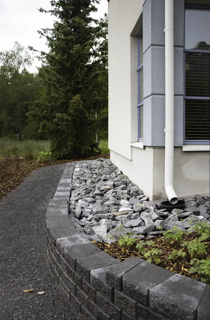 Entti entti-piha pihasuunnittelu muuri